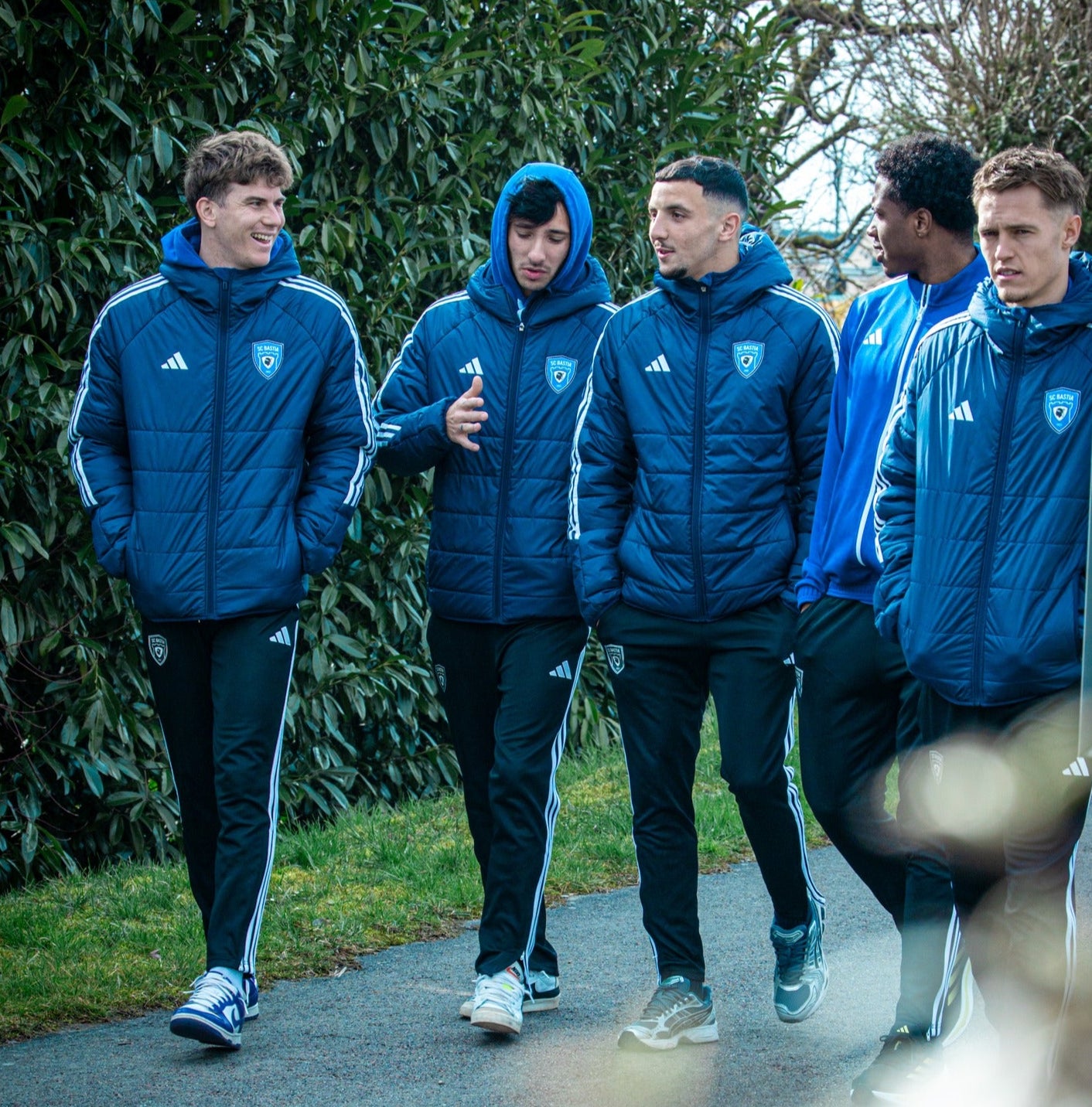 DOUDOUNE COLORIS MARINE 24-25