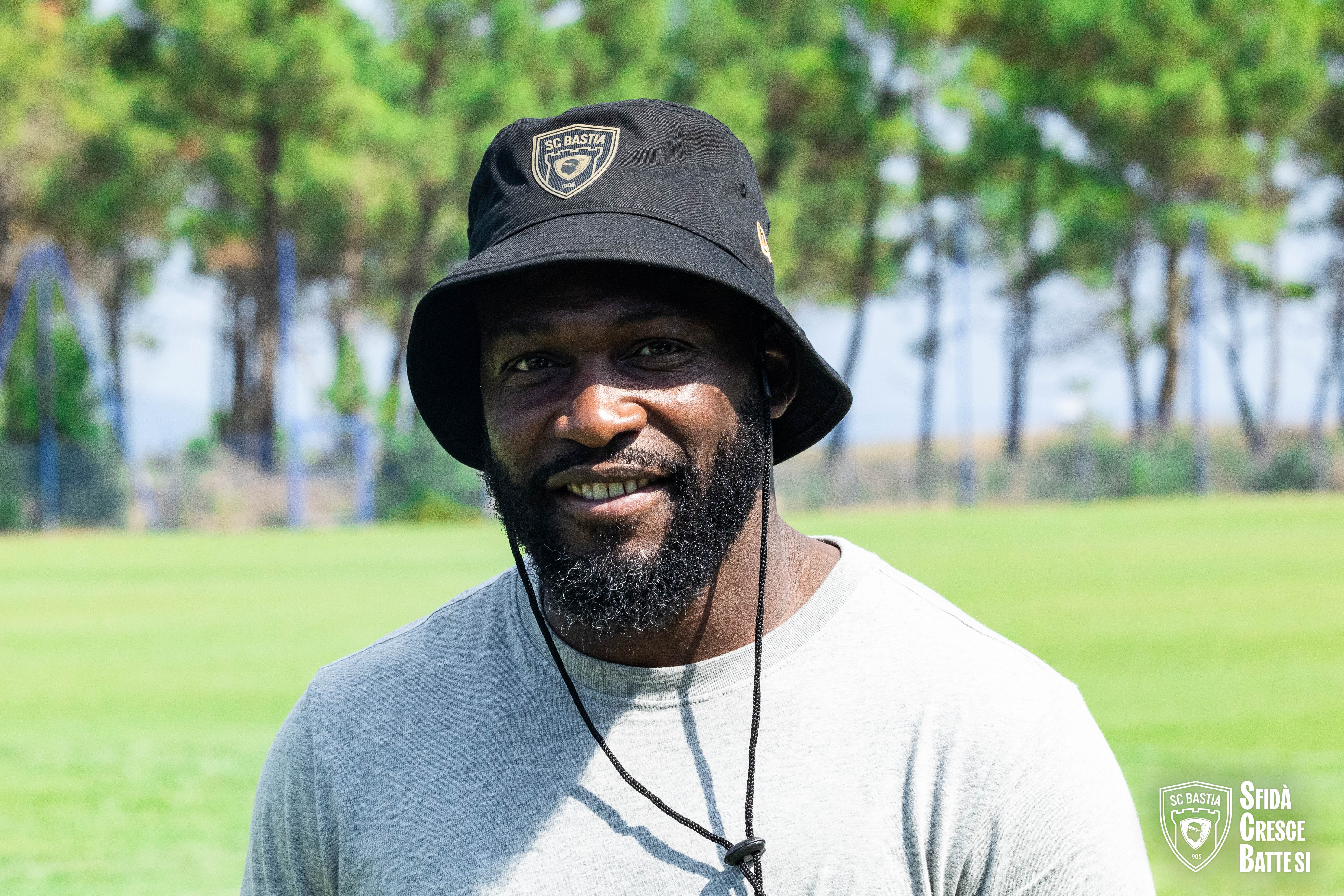 BOB New Era -BUCKET - Noir